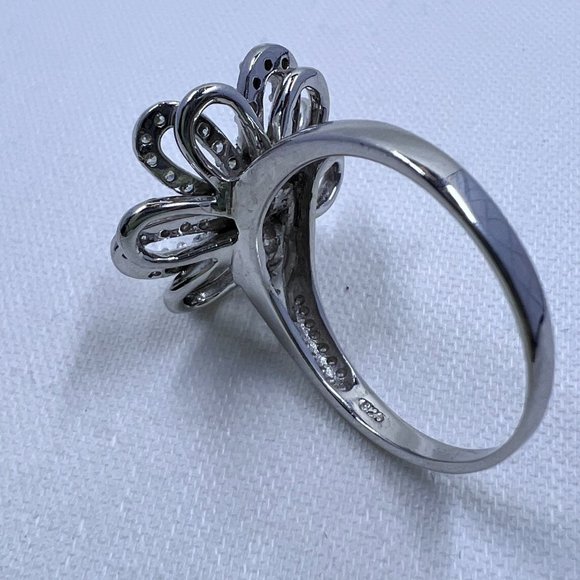 Sterling Silver Size 9 Flower Ring with CZ’s - Picture 5 of 7